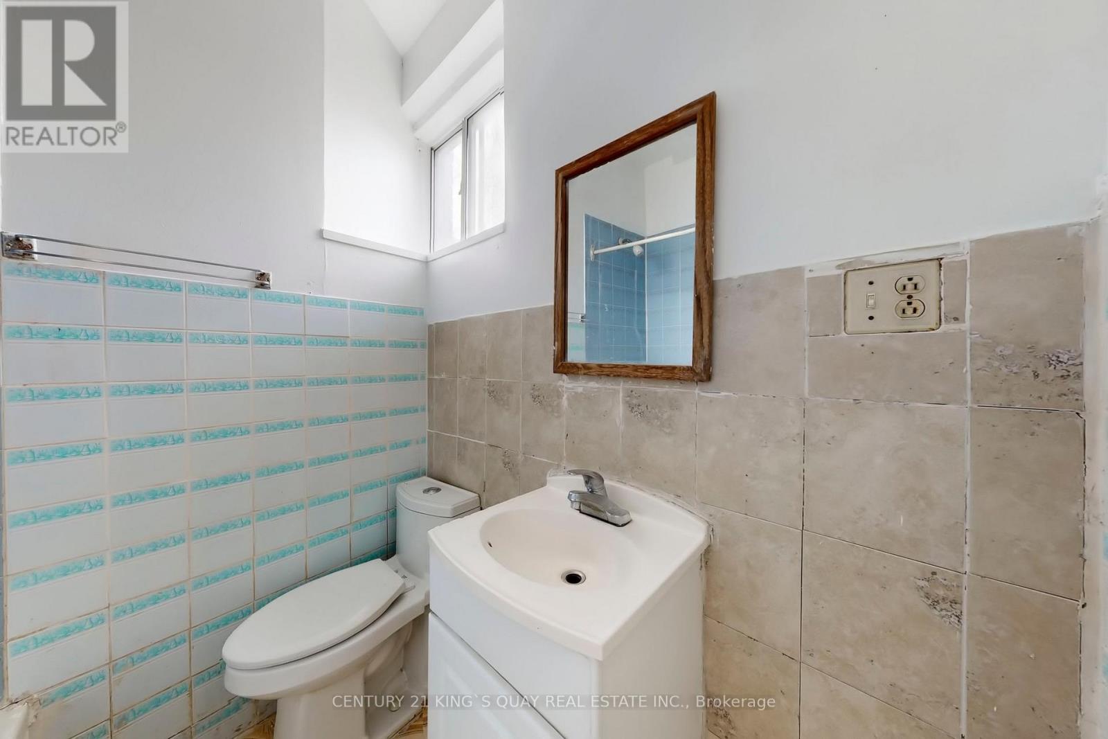 229 Bellwoods Avenue, Toronto, Ontario  M6J 2R2 - Photo 14 - C12489202