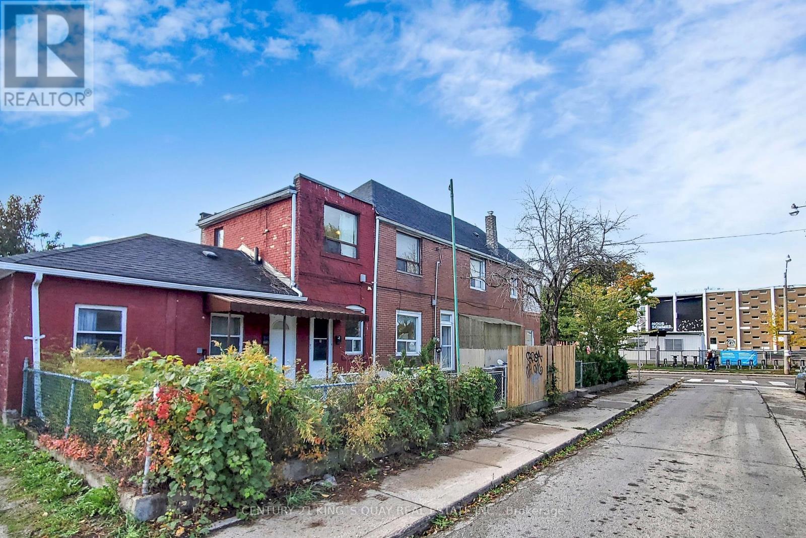 229 Bellwoods Avenue, Toronto, Ontario  M6J 2R2 - Photo 48 - C12489202