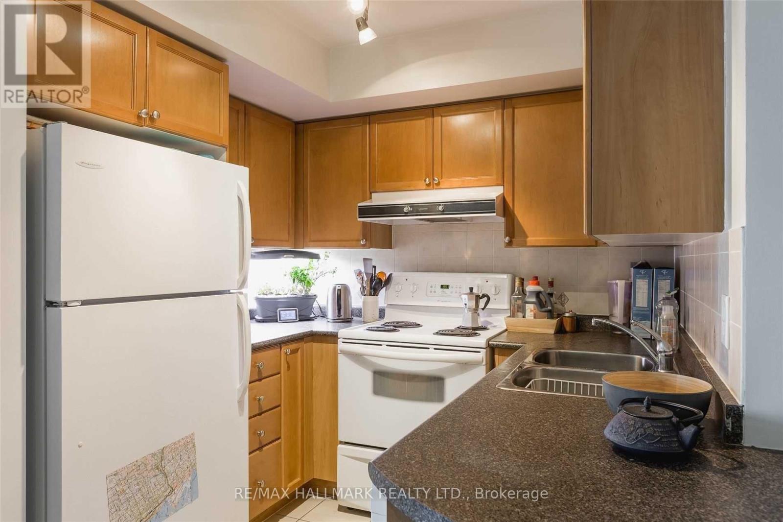 1113 - 17 Barberry Place, Toronto, Ontario  M2K 3E2 - Photo 7 - C12489210