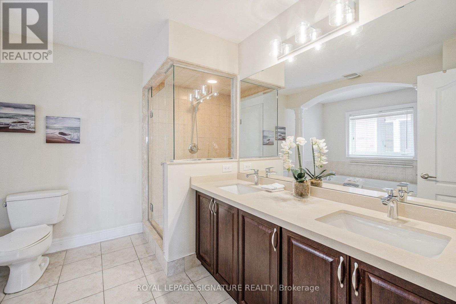 1312 Kestell Boulevard, Oakville, Ontario  L6H 0B9 - Photo 16 - W12439001