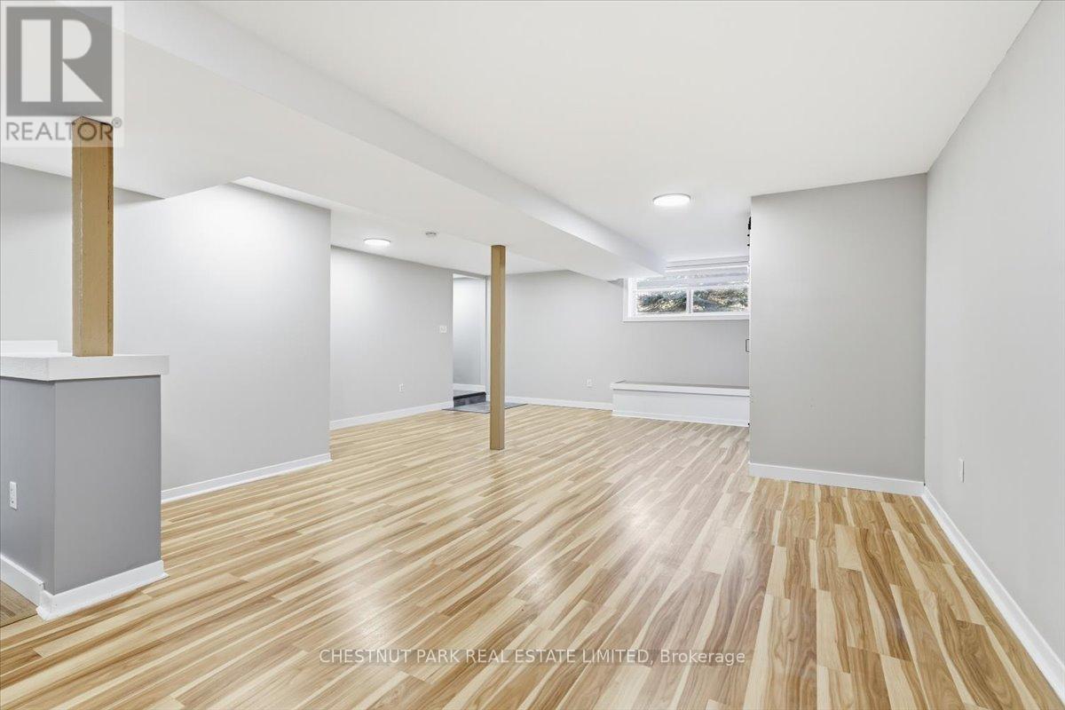 49 Sandra Drive, Georgina, Ontario  L0E 1R0 - Photo 22 - N12489180