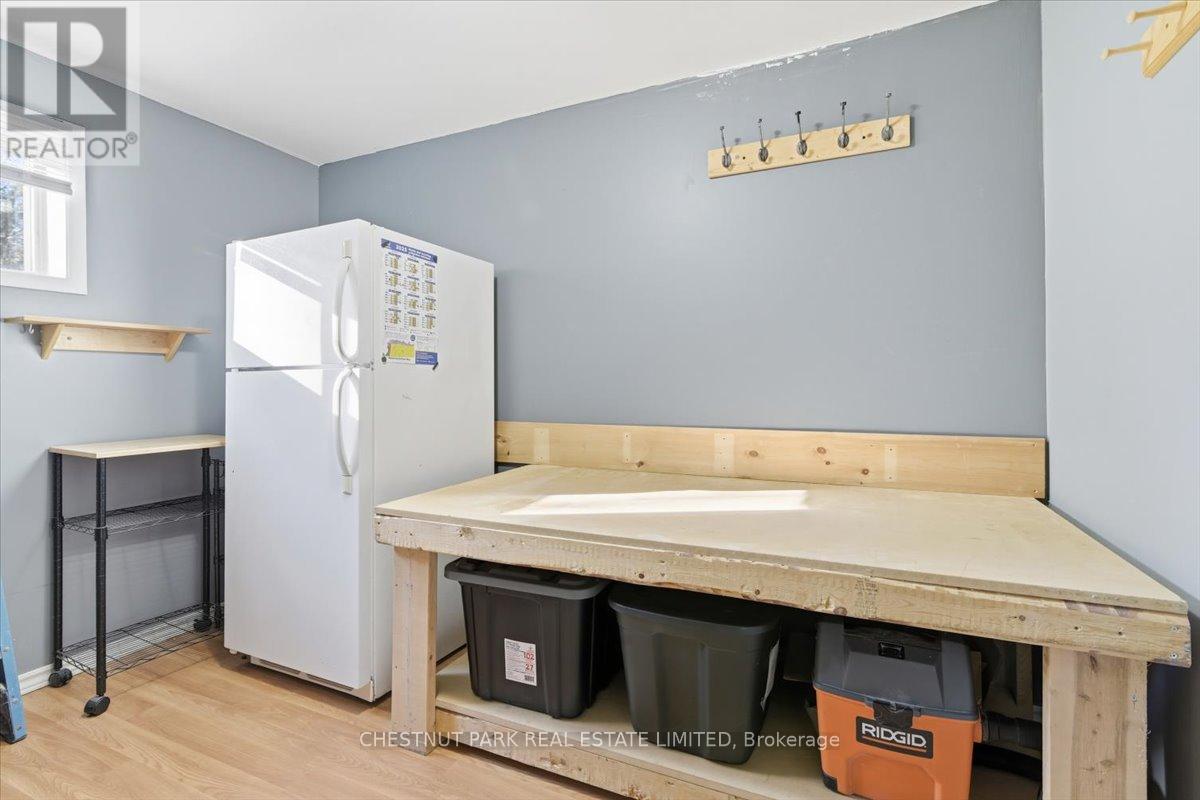 49 Sandra Drive, Georgina, Ontario  L0E 1R0 - Photo 31 - N12489180