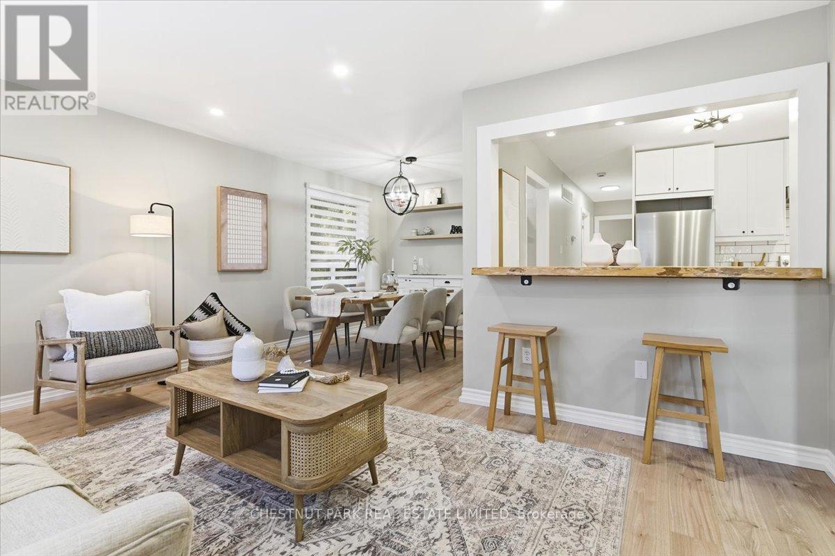 49 Sandra Drive, Georgina, Ontario  L0E 1R0 - Photo 4 - N12489180