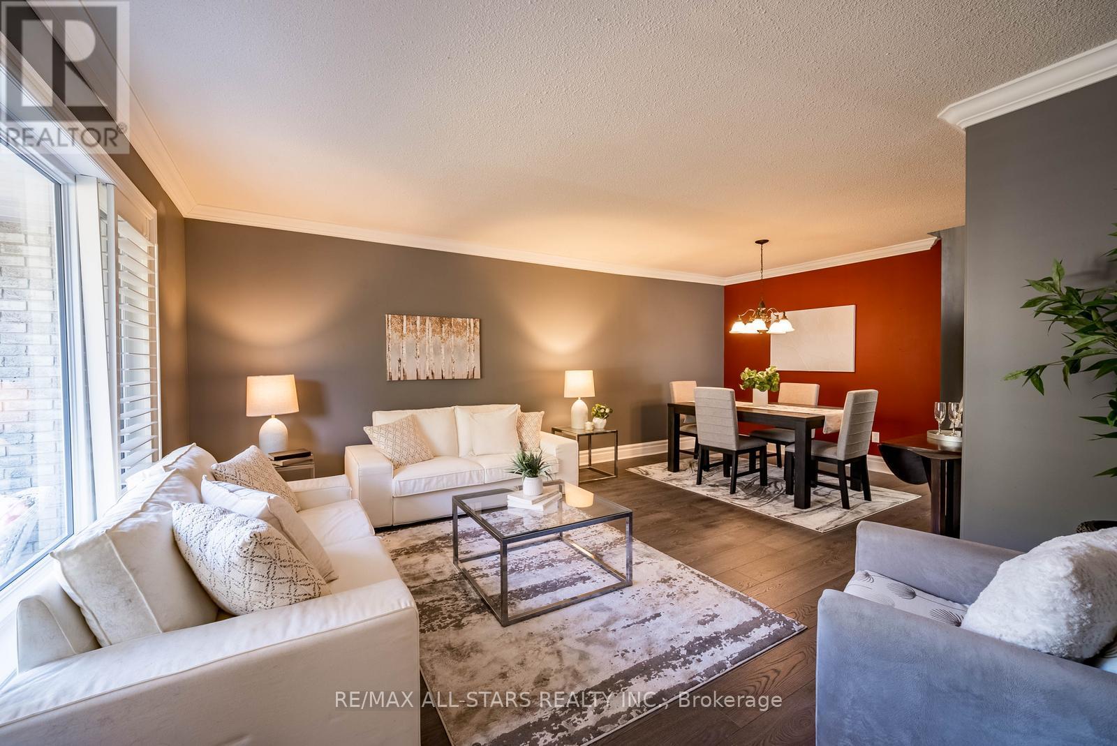 49 Shannon Road, East Gwillimbury (Mt Albert), Ontario  L0G 1M0 - Photo 12 - N12489206