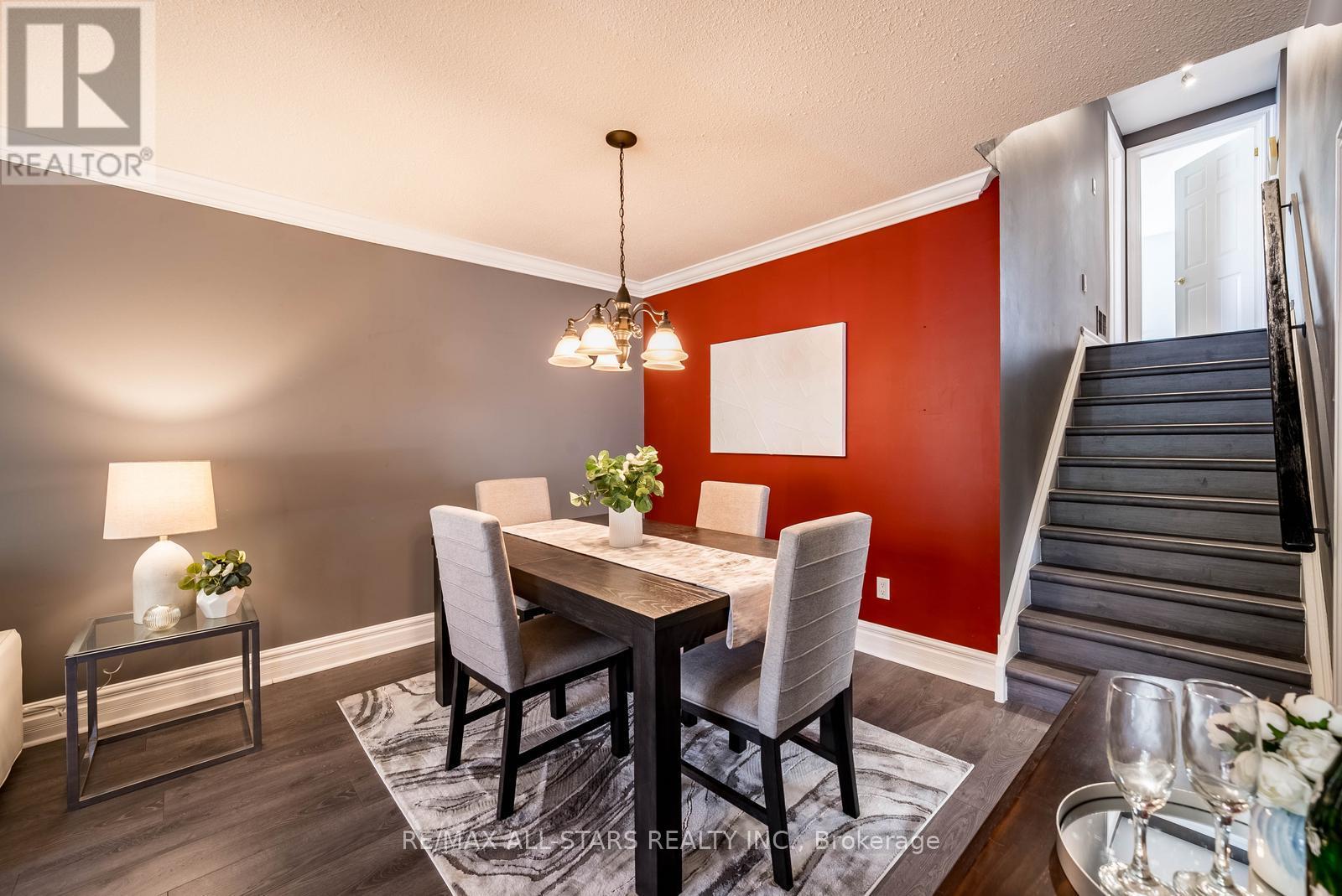 49 Shannon Road, East Gwillimbury (Mt Albert), Ontario  L0G 1M0 - Photo 15 - N12489206