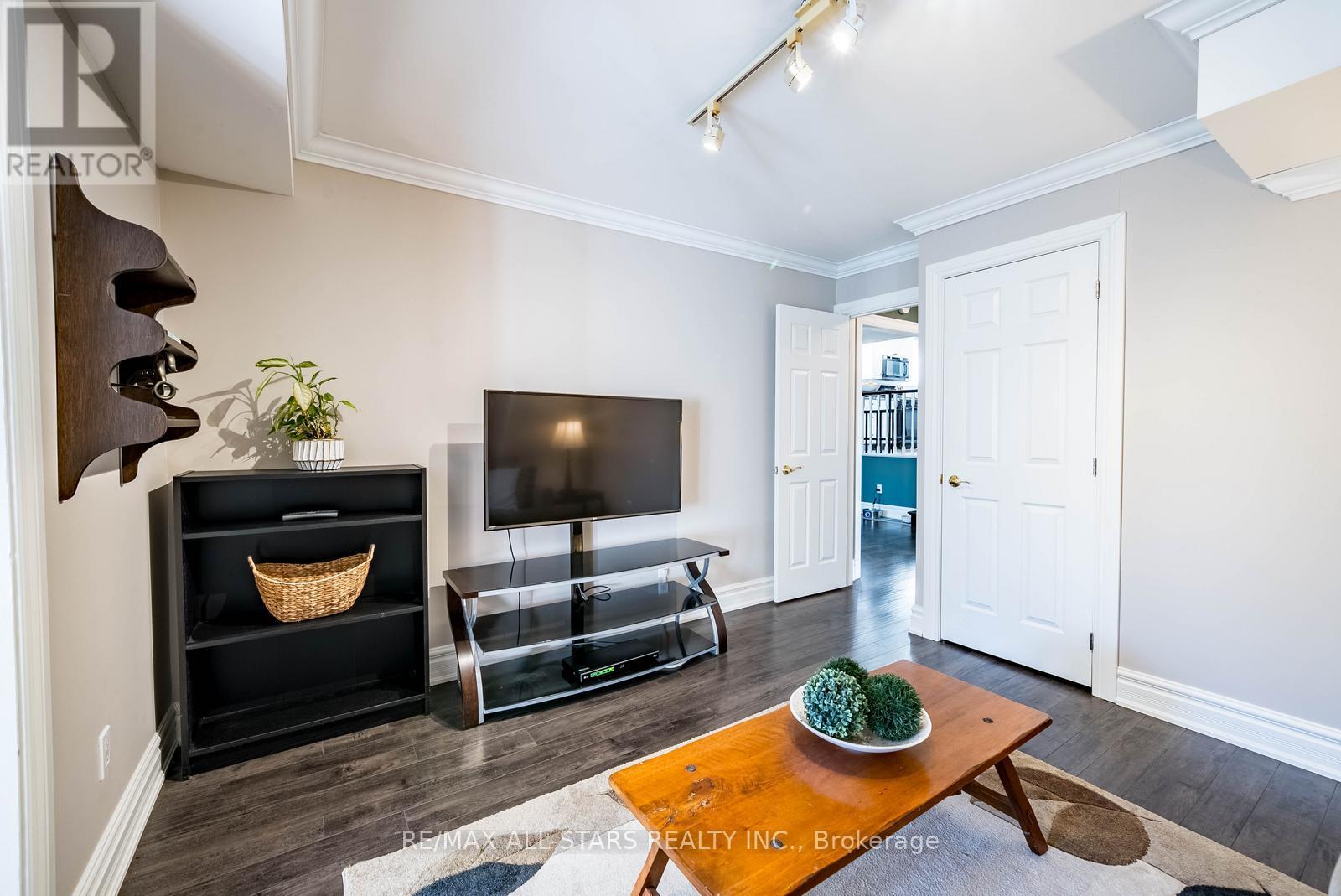 49 Shannon Road, East Gwillimbury (Mt Albert), Ontario  L0G 1M0 - Photo 23 - N12489206