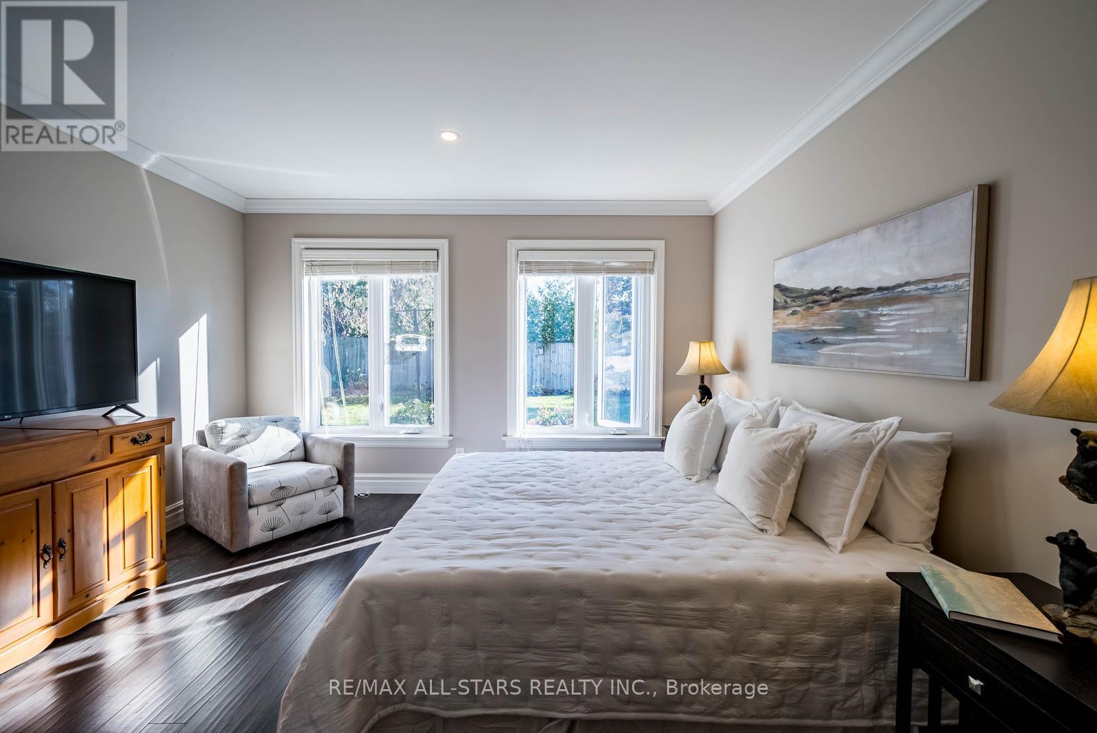 49 Shannon Road, East Gwillimbury (Mt Albert), Ontario  L0G 1M0 - Photo 24 - N12489206