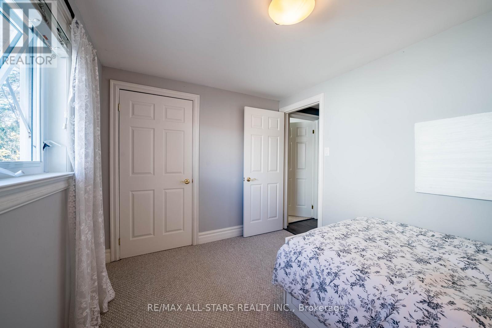 49 Shannon Road, East Gwillimbury (Mt Albert), Ontario  L0G 1M0 - Photo 30 - N12489206