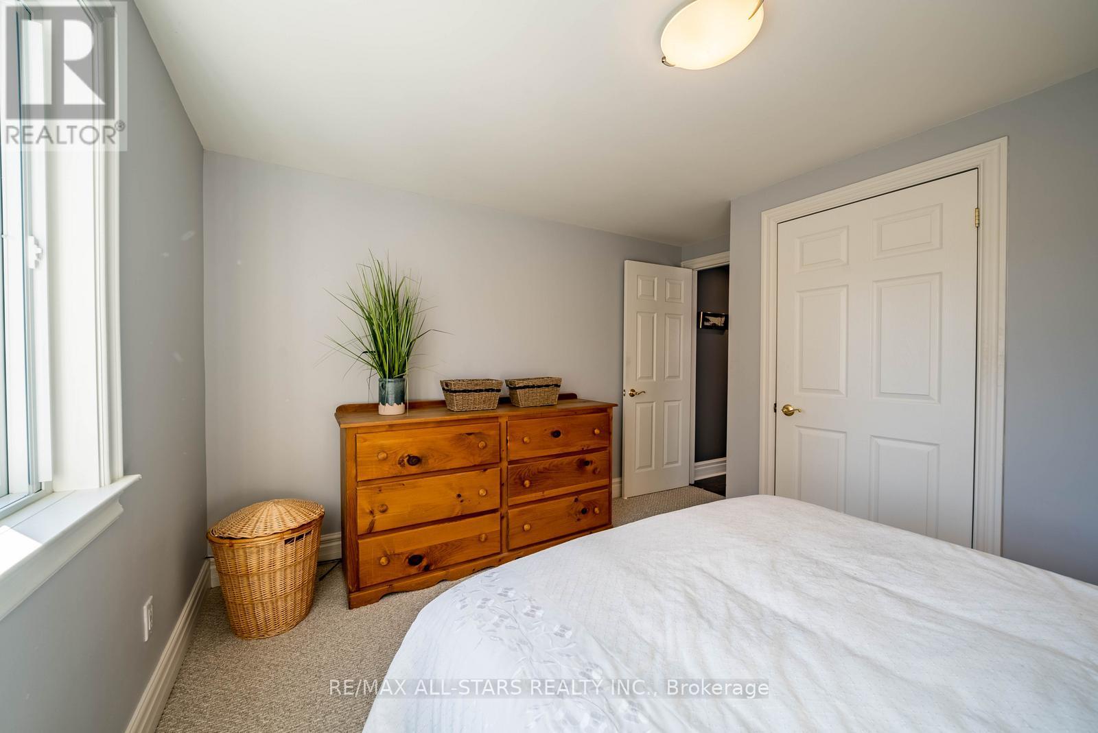 49 Shannon Road, East Gwillimbury (Mt Albert), Ontario  L0G 1M0 - Photo 32 - N12489206