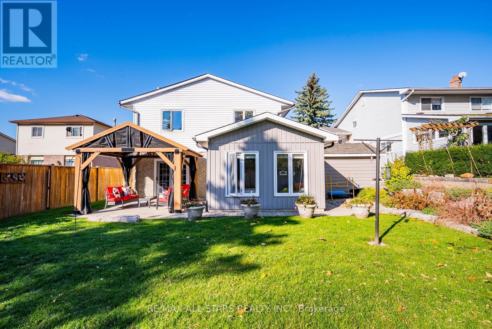 49 Shannon Road, East Gwillimbury (Mt Albert), Ontario  L0G 1M0 - Photo 41 - N12489206