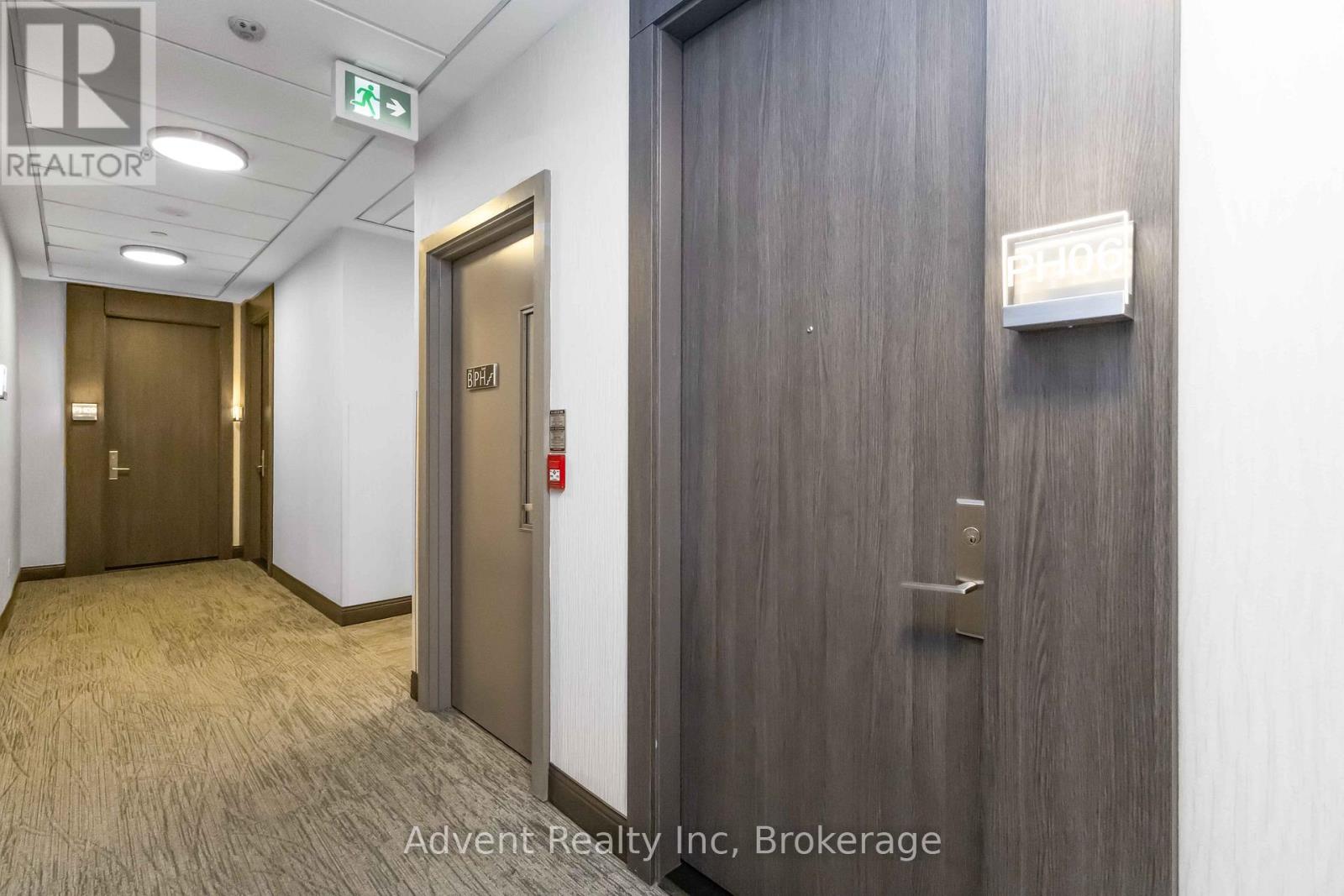 Ph06 - 15 Water Walk Drive, Markham, Ontario  L6G 0G2 - Photo 2 - N12489230