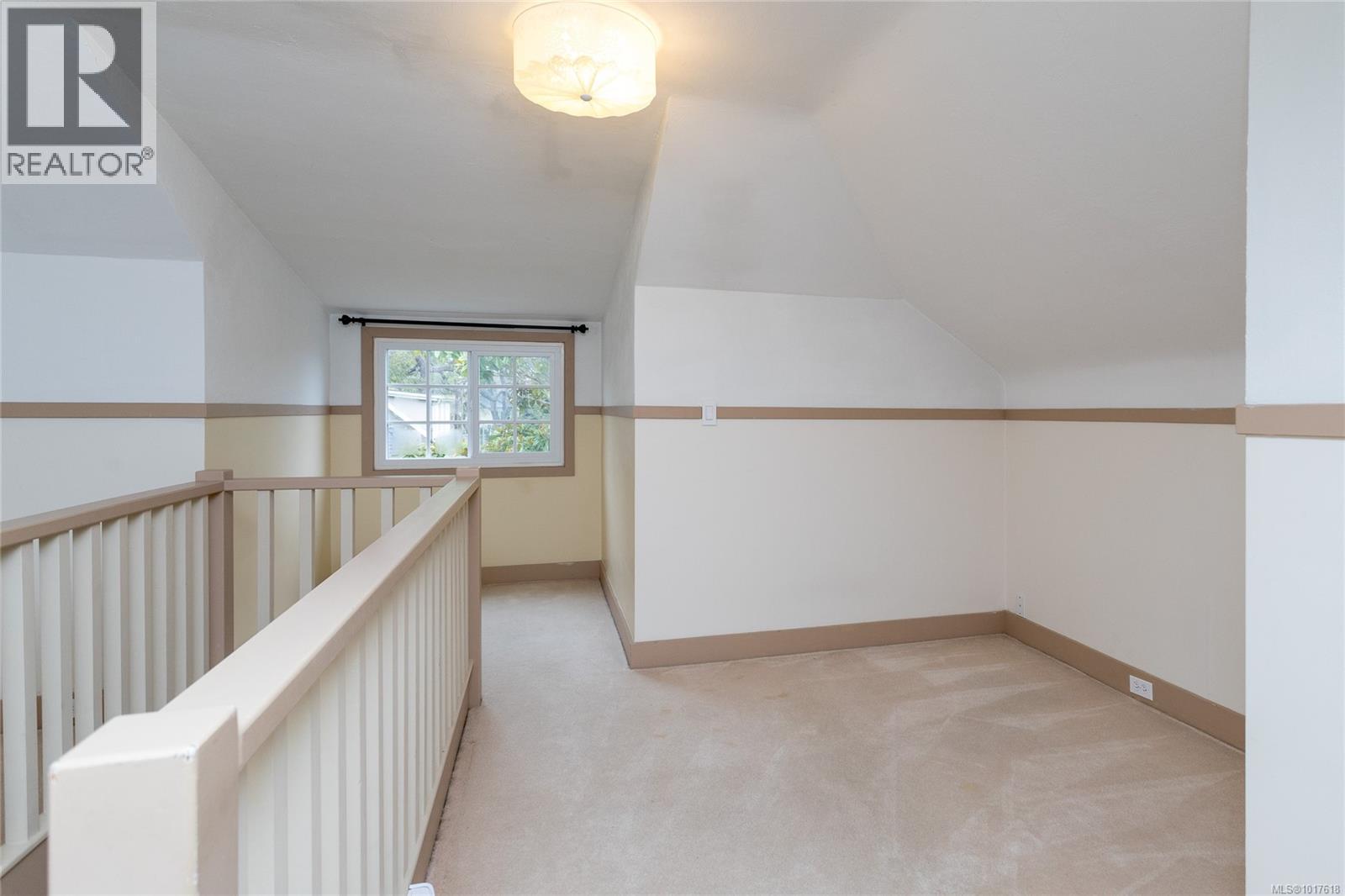 2051 Granite St, Oak Bay, British Columbia  V8S 3G4 - Photo 25 - 1017618