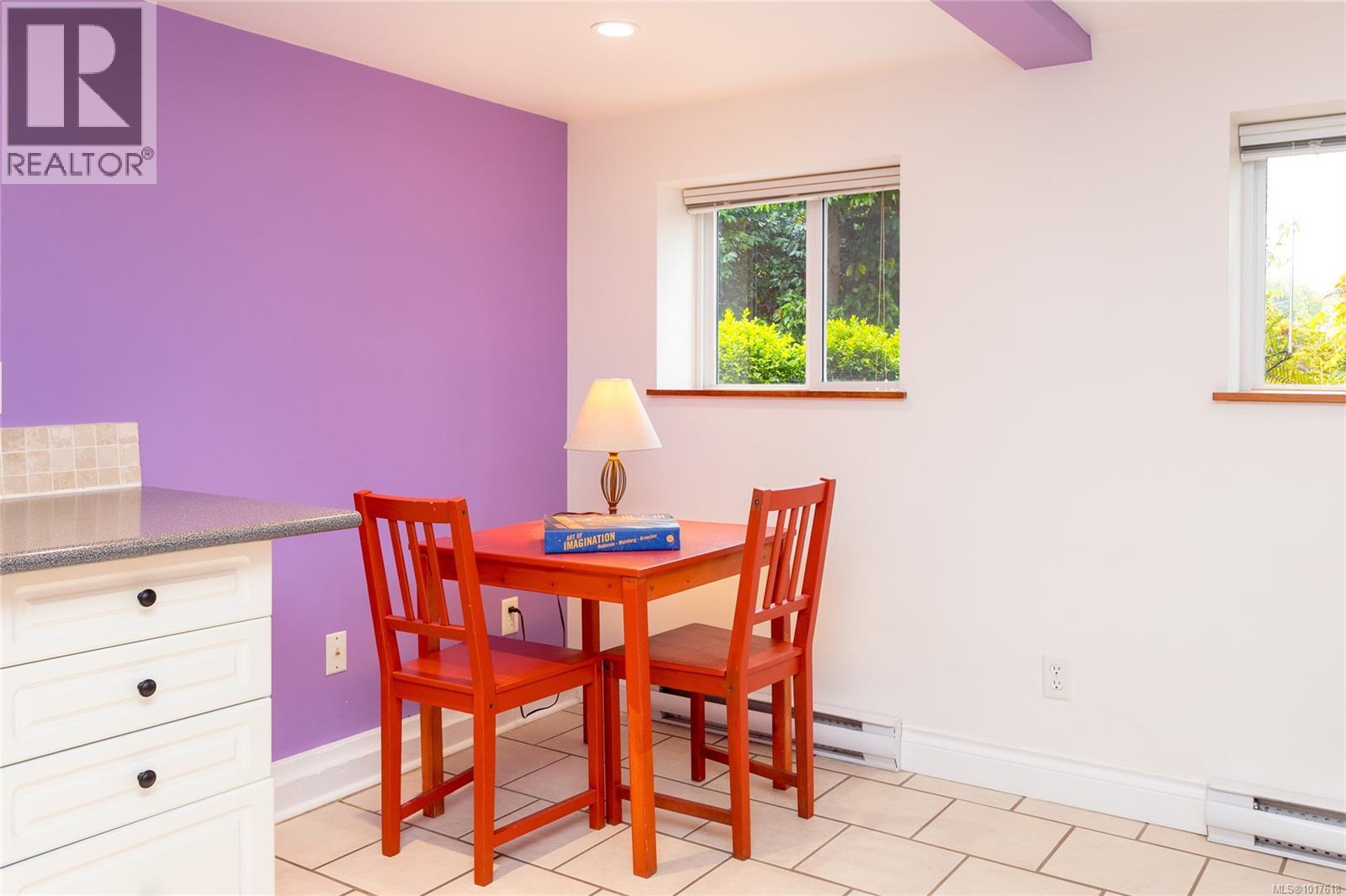 2051 Granite St, Oak Bay, British Columbia  V8S 3G4 - Photo 38 - 1017618