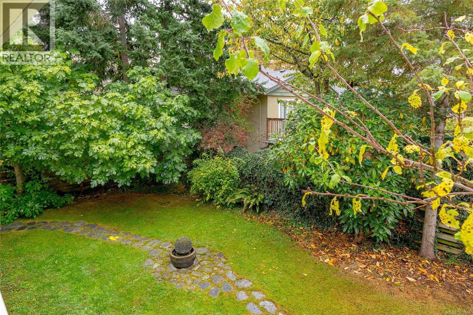 2051 Granite St, Oak Bay, British Columbia  V8S 3G4 - Photo 47 - 1017618