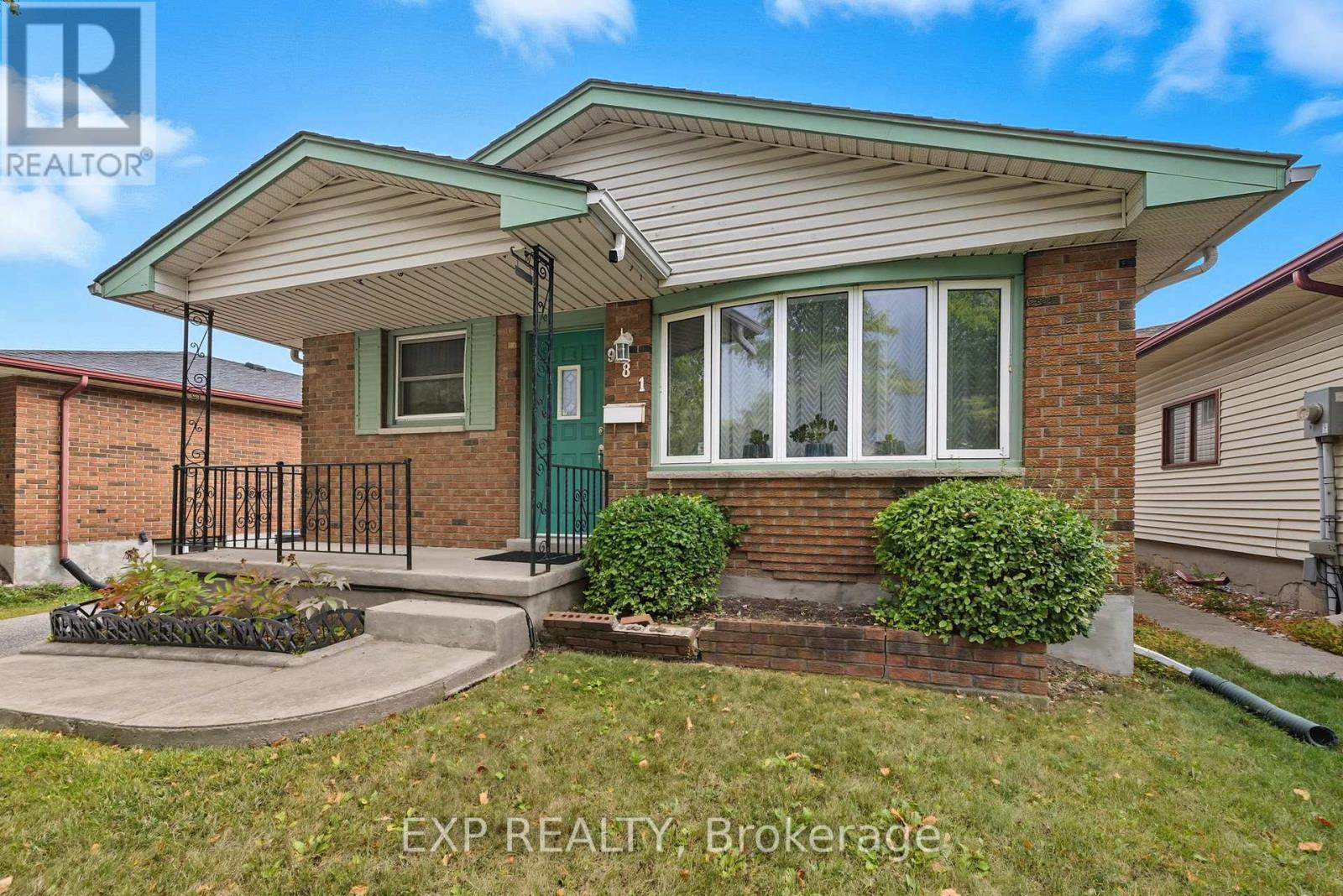 981 Jalna Boulevard, London South, Ontario  N6E 2R2 - Photo 1 - X12489246
