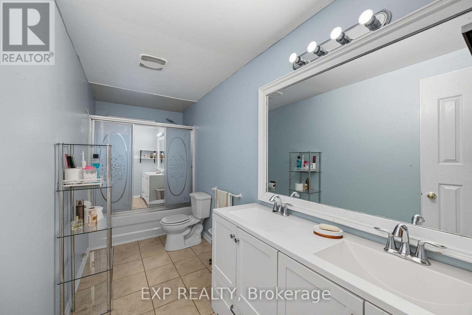 981 Jalna Boulevard, London South, Ontario  N6E 2R2 - Photo 22 - X12489246