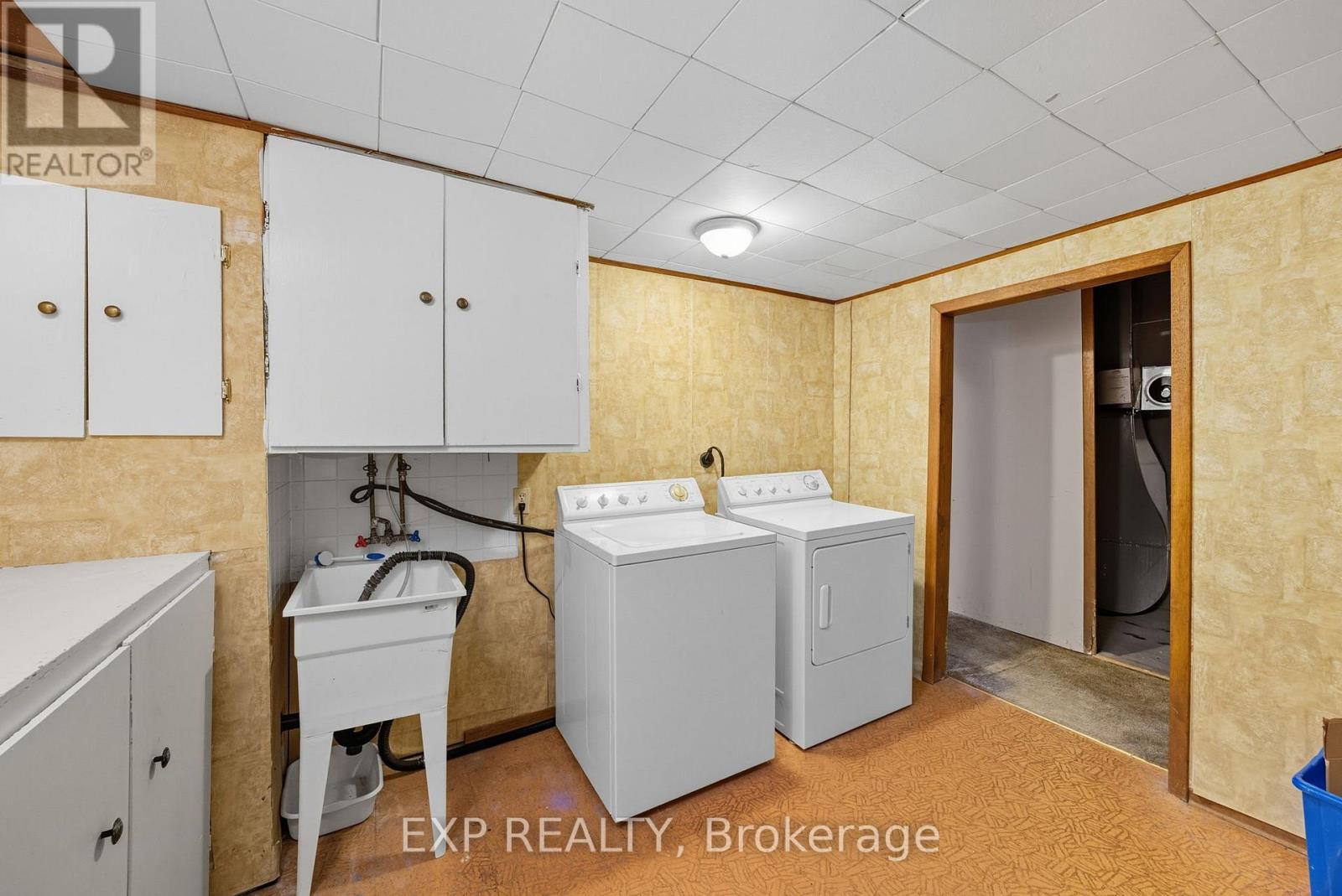 981 Jalna Boulevard, London South, Ontario  N6E 2R2 - Photo 38 - X12489246