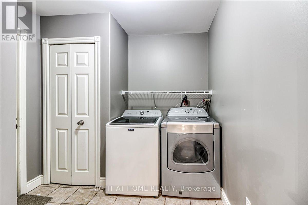 14 Abigail Court, Greater Sudbury, Ontario  P3A 6C1 - Photo 12 - X12489200