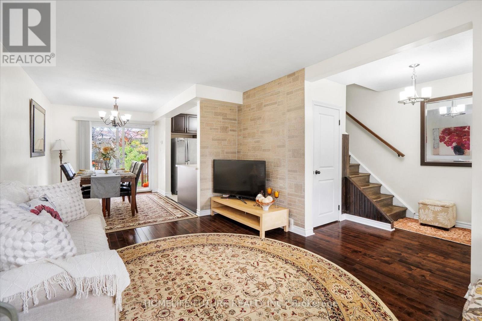 12 Ellendale Drive, Toronto, Ontario  M1P 1N2 - Photo 12 - E12487772