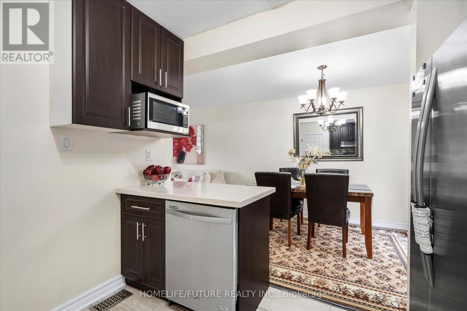 12 Ellendale Drive, Toronto, Ontario  M1P 1N2 - Photo 17 - E12487772