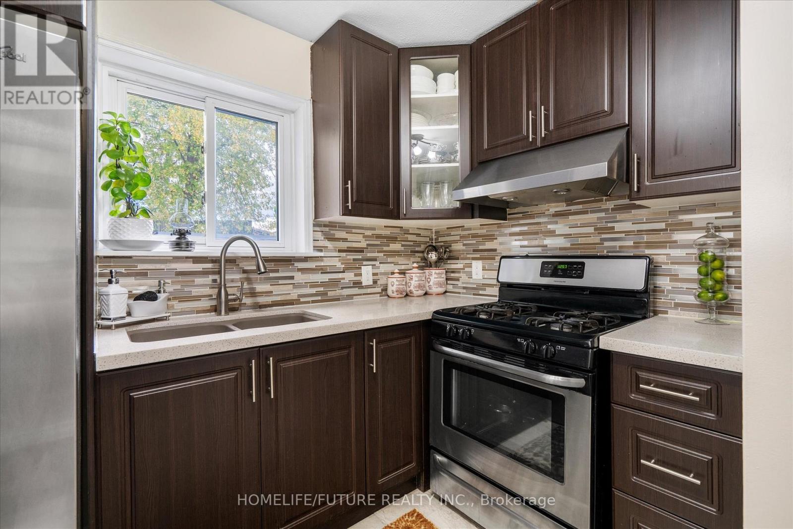 12 Ellendale Drive, Toronto, Ontario  M1P 1N2 - Photo 15 - E12487772