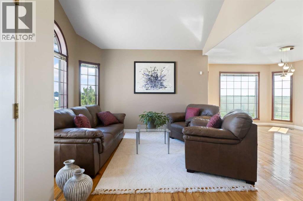 250257 271 Range Road, Rural Rocky View County, Alberta  T1Z 0T7 - Photo 5 - A2248092