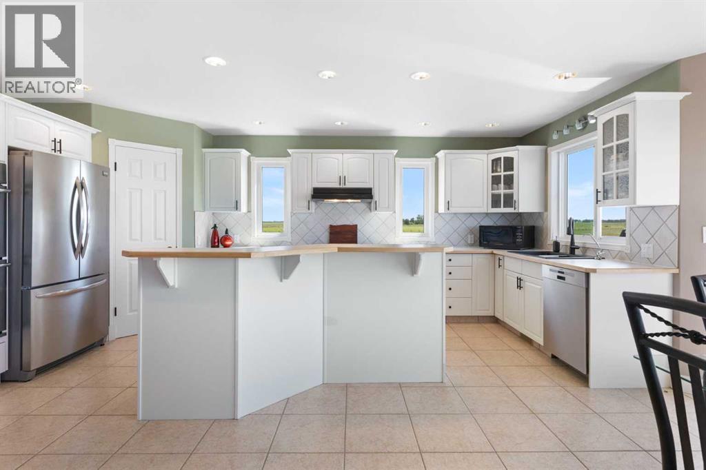 250257 271 Range Road, Rural Rocky View County, Alberta  T1Z 0T7 - Photo 9 - A2248092