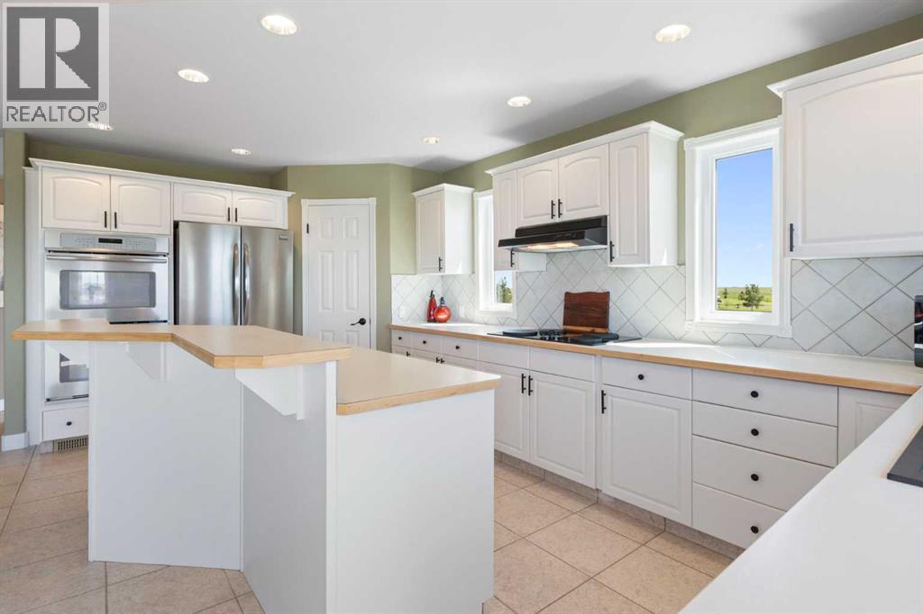 250257 271 Range Road, Rural Rocky View County, Alberta  T1Z 0T7 - Photo 11 - A2248092