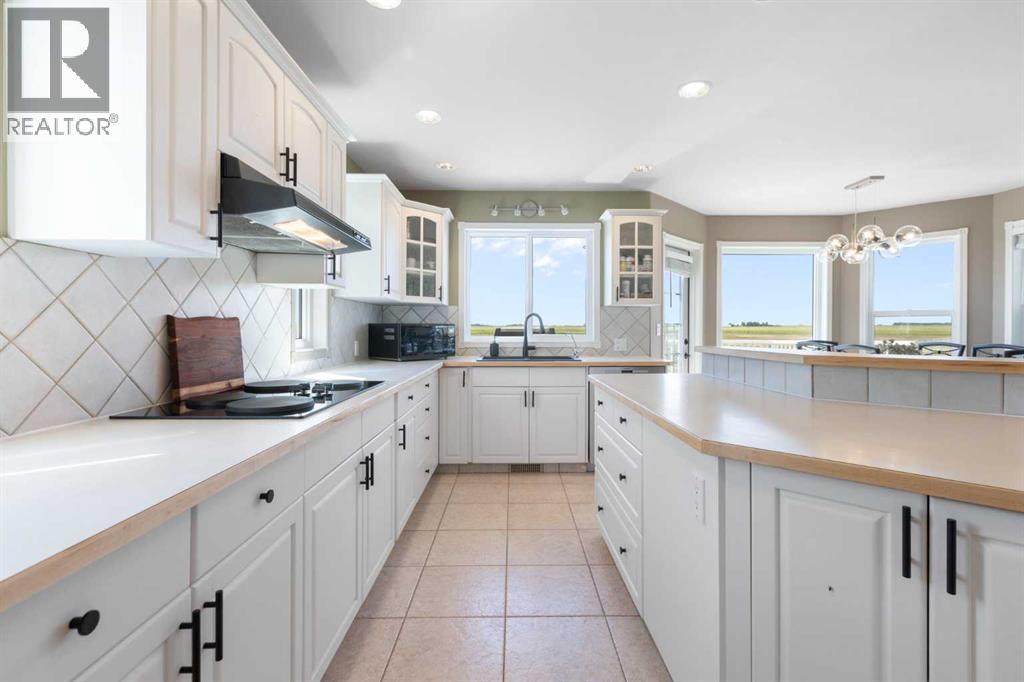 250257 271 Range Road, Rural Rocky View County, Alberta  T1Z 0T7 - Photo 10 - A2248092