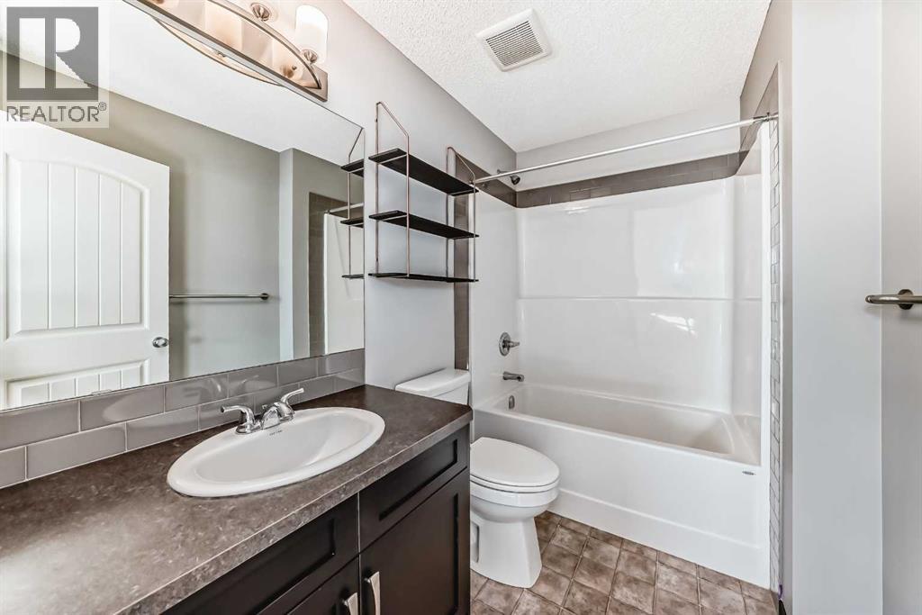 23 Heritage Rise, Cochrane, Alberta  T4C 2R4 - Photo 24 - A2257954