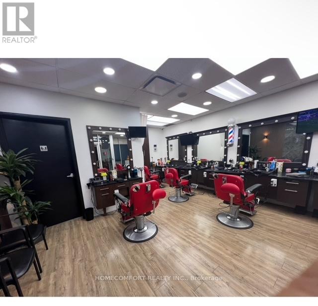 2 - 24 Dundas Street E, Mississauga, Ontario  L5A 1W2 - Photo 3 - W12489244