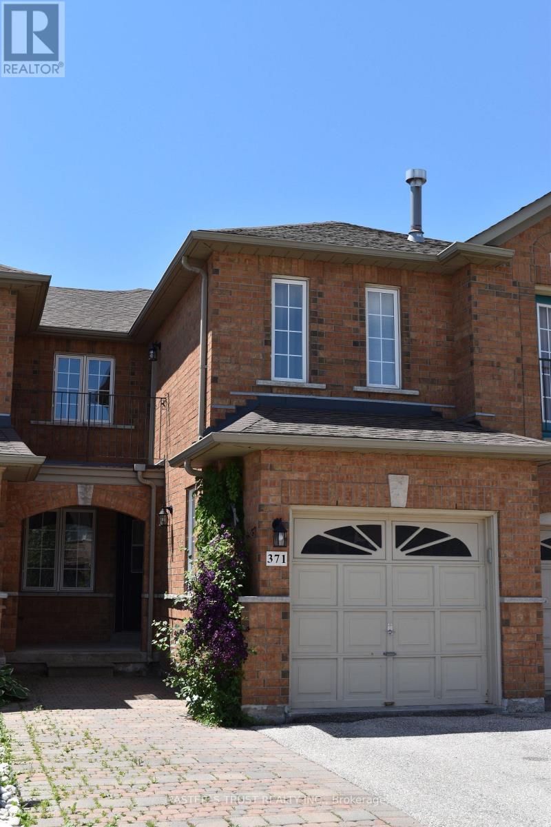 371 RAVINEVIEW WAY, Oakville, Ontario