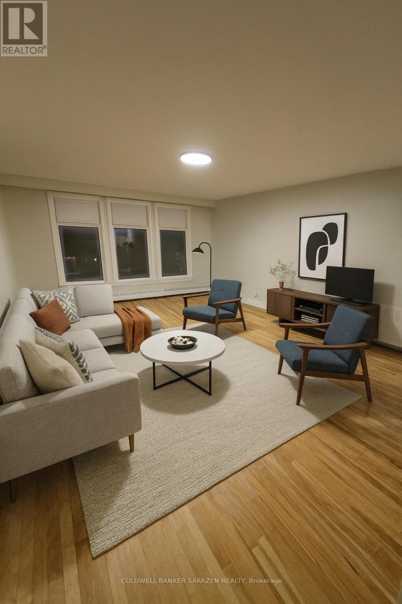 2 - 33 Coupal Street, Ottawa, Ontario  K1L 5Z9 - Photo 4 - X12489258