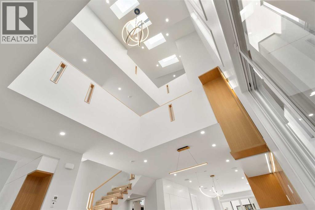 1725 23 Avenue Nw, Calgary, Alberta  T2M 1V5 - Photo 17 - A2228872