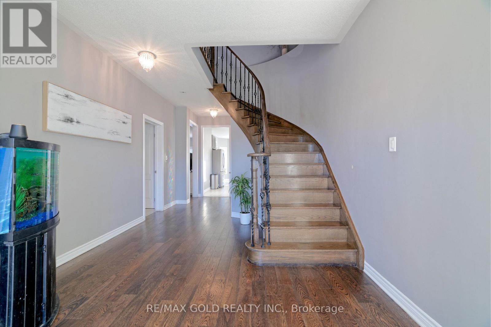 1 Furniss Street, Brock, Ontario  L0K 1A0 - Photo 8 - N12489014