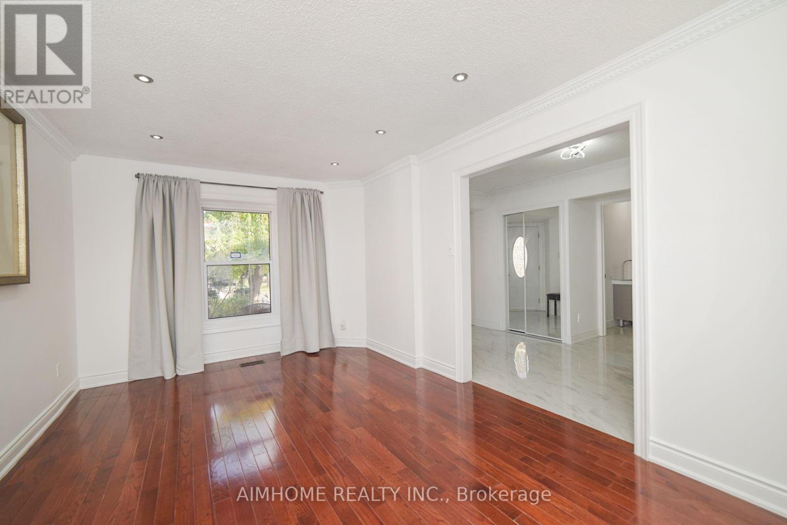 213 Hupfield Trail, Toronto, Ontario  M1B 4L8 - Photo 10 - E12486577