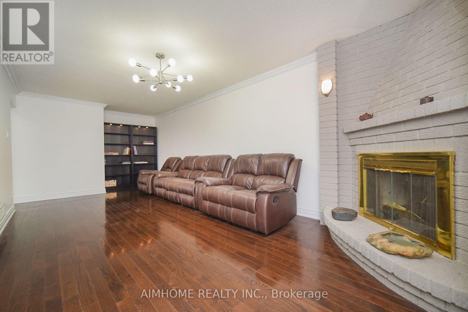 213 Hupfield Trail, Toronto, Ontario  M1B 4L8 - Photo 17 - E12486577