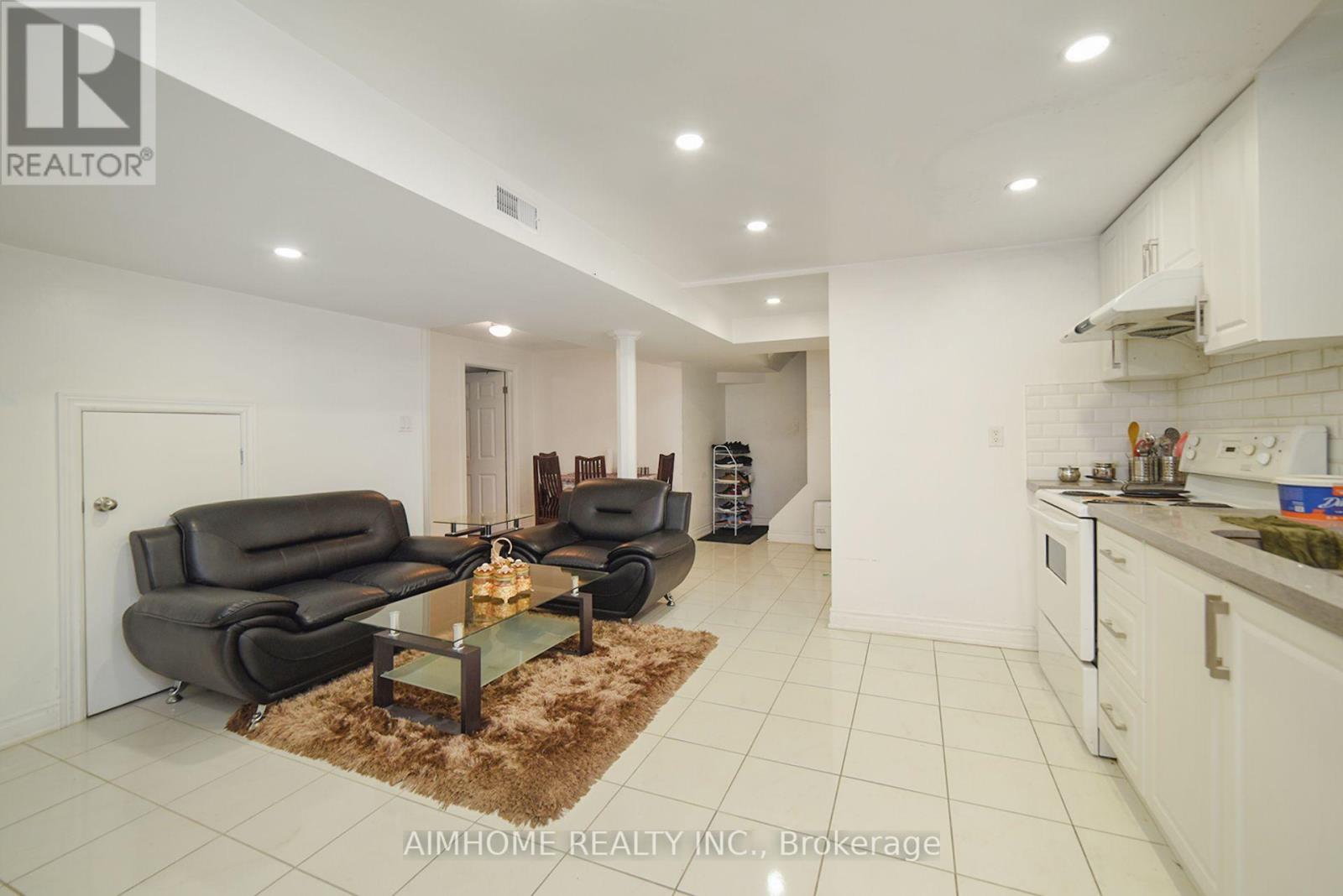 213 Hupfield Trail, Toronto, Ontario  M1B 4L8 - Photo 40 - E12486577