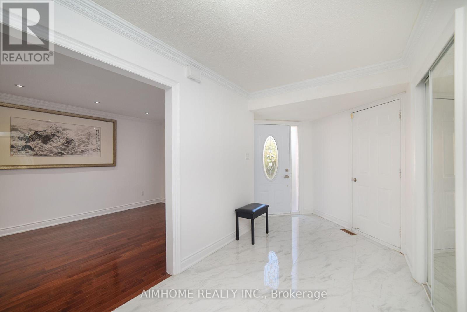 213 Hupfield Trail, Toronto, Ontario  M1B 4L8 - Photo 7 - E12486577