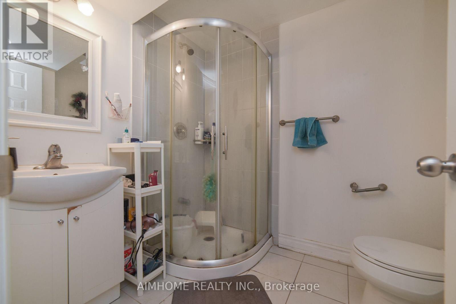 213 Hupfield Trail, Toronto, Ontario  M1B 4L8 - Photo 36 - E12486577