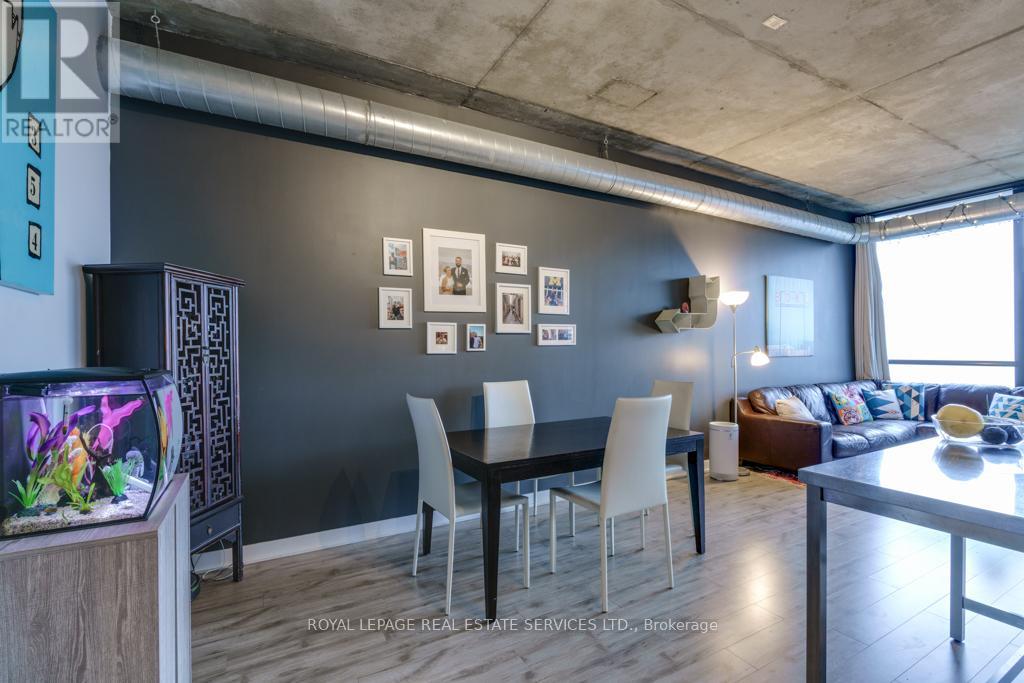 516 - 60 Bathurst Street, Toronto, Ontario  M5V 2P4 - Photo 3 - C12489274