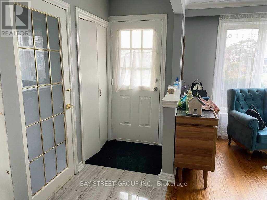 23 Dalcourt Drive, Toronto, Ontario  M1E 3G9 - Photo 6 - E12489264