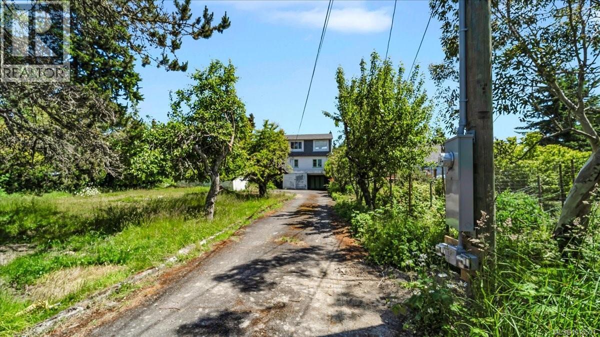 304 Bessborough Ave, View Royal, British Columbia  V9B 1T7 - Photo 12 - 1015591