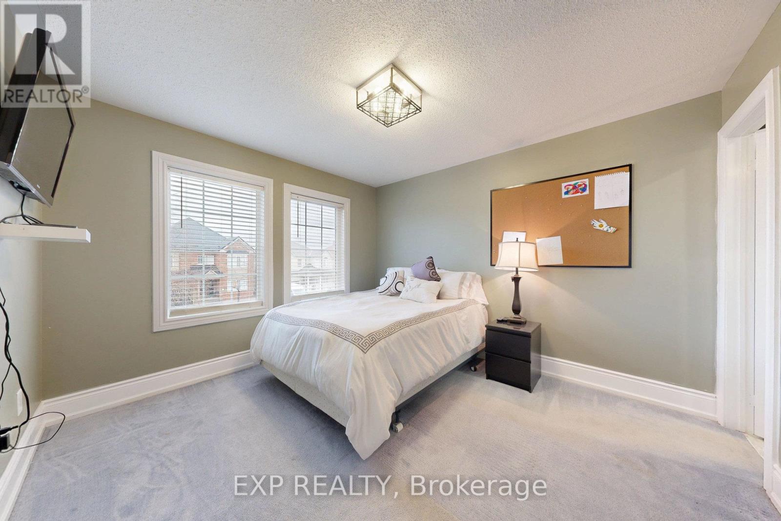 100 Dells Crescent, Brampton, Ontario  L7A 2X1 - Photo 19 - W12489268