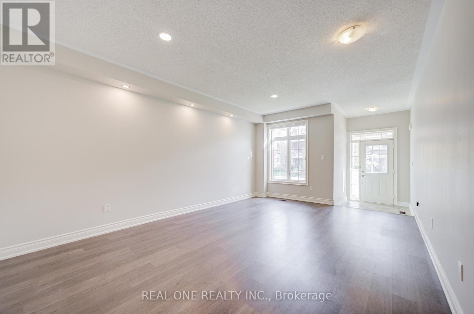 475 Silver Maple Road, Oakville, Ontario  L6H 0S4 - Photo 10 - W12489276