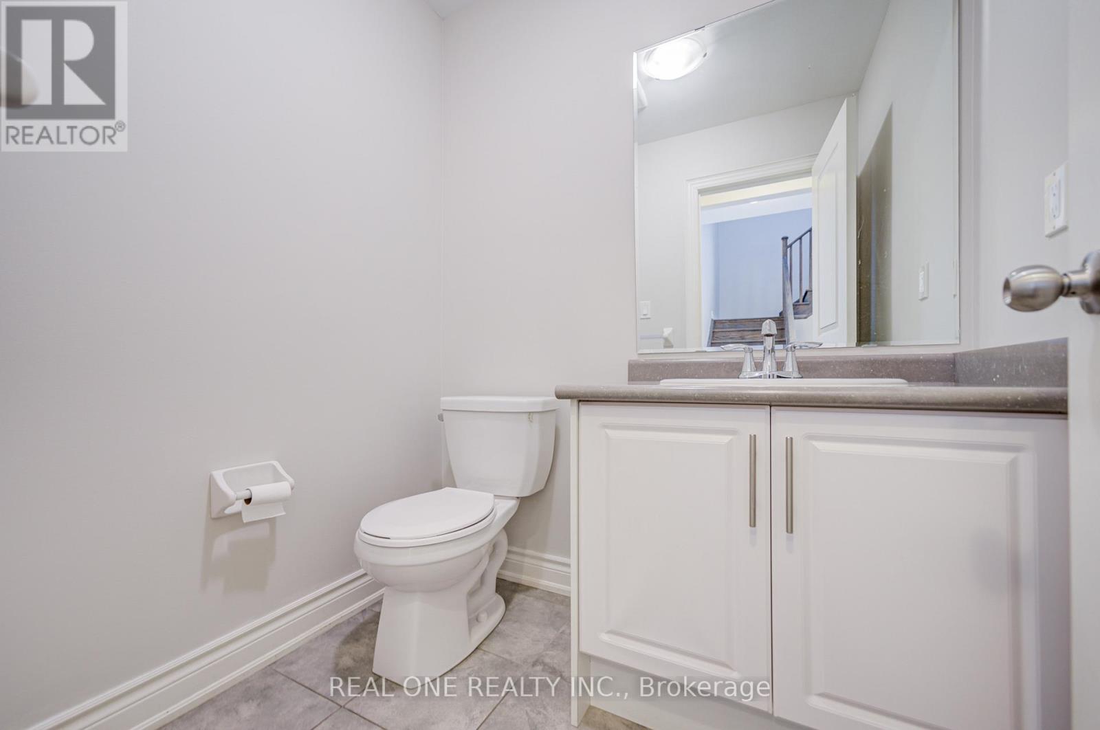 475 Silver Maple Road, Oakville, Ontario  L6H 0S4 - Photo 12 - W12489276