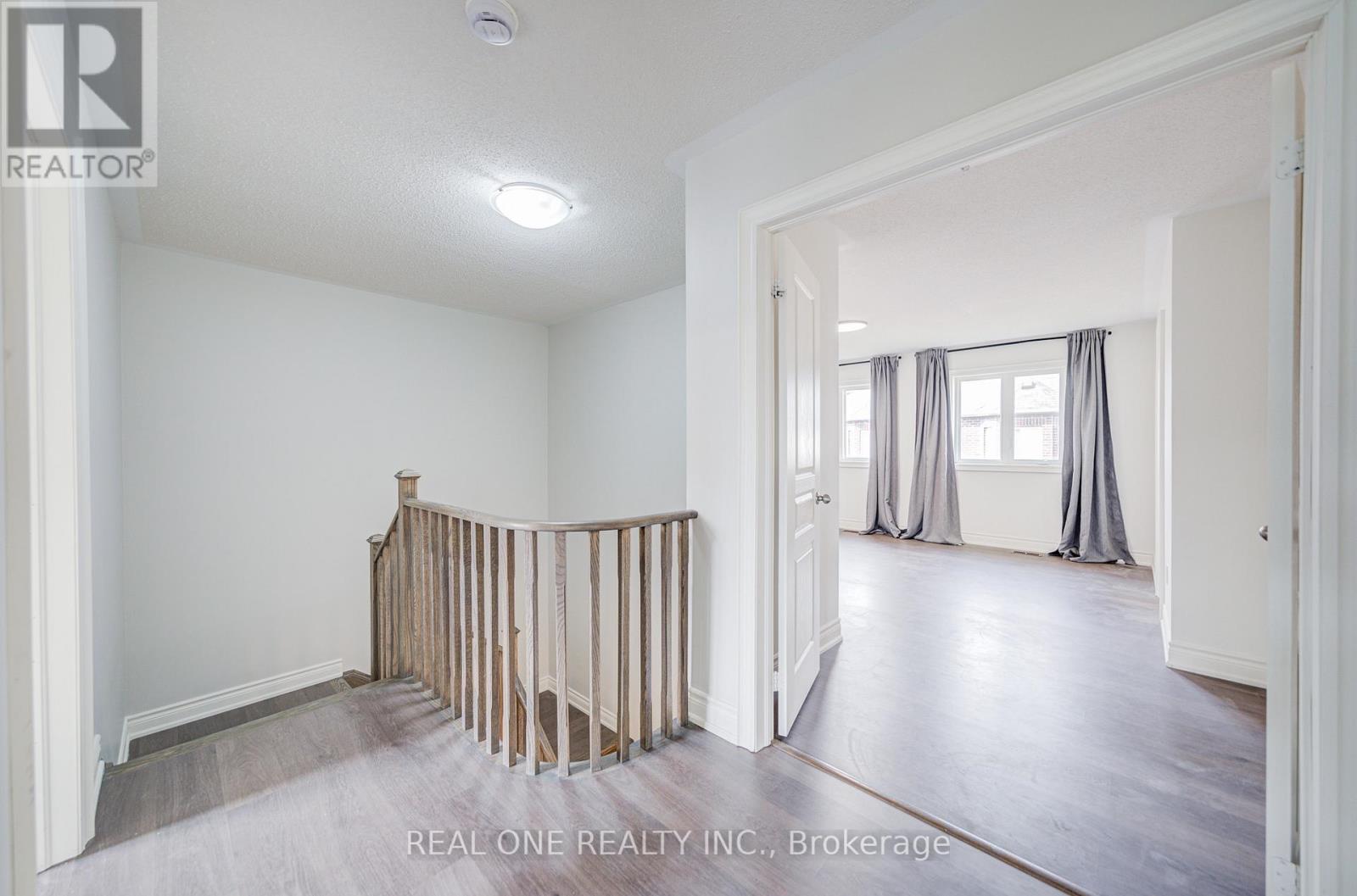 475 Silver Maple Road, Oakville, Ontario  L6H 0S4 - Photo 23 - W12489276