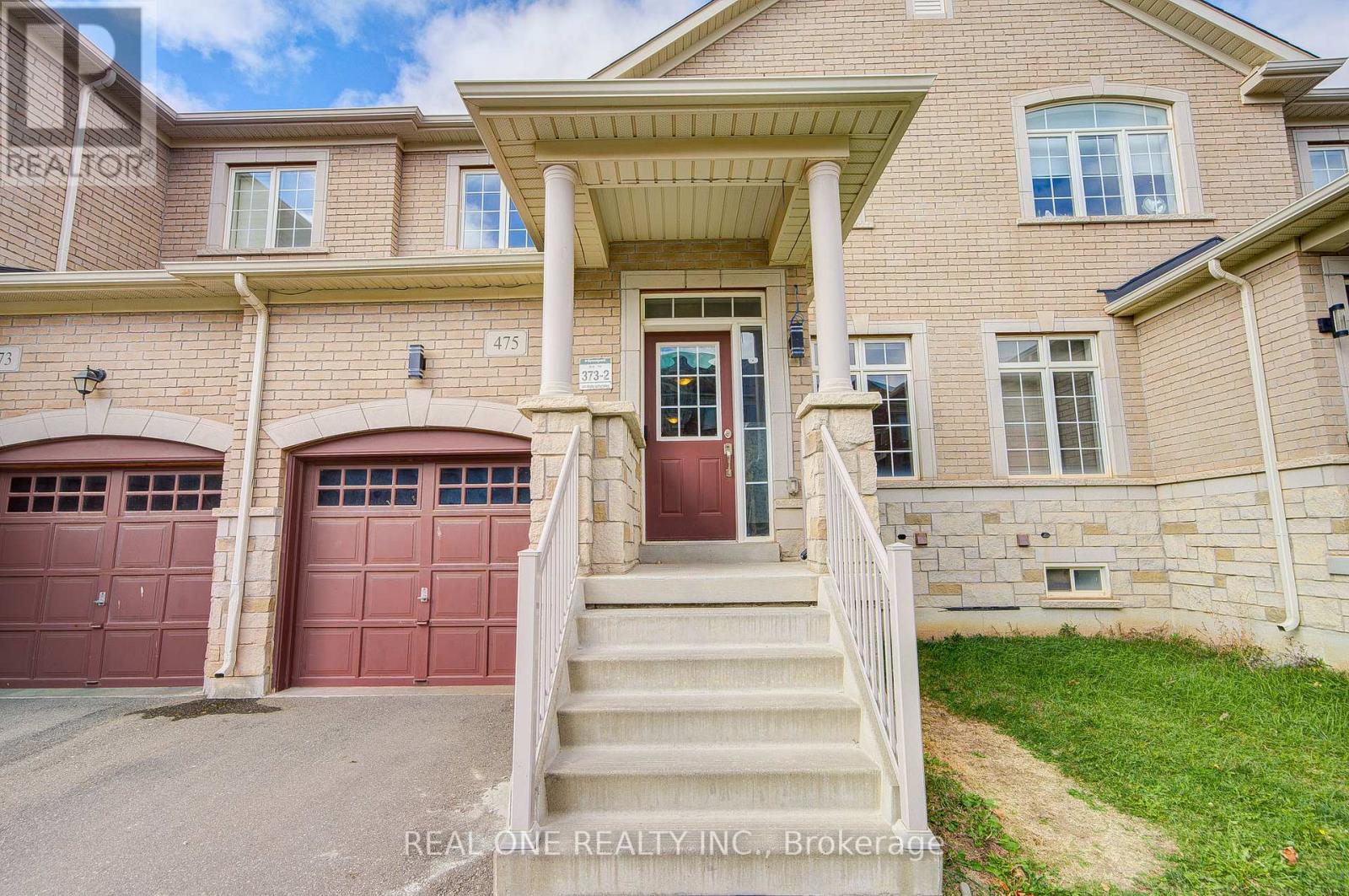 475 Silver Maple Road, Oakville, Ontario  L6H 0S4 - Photo 3 - W12489276