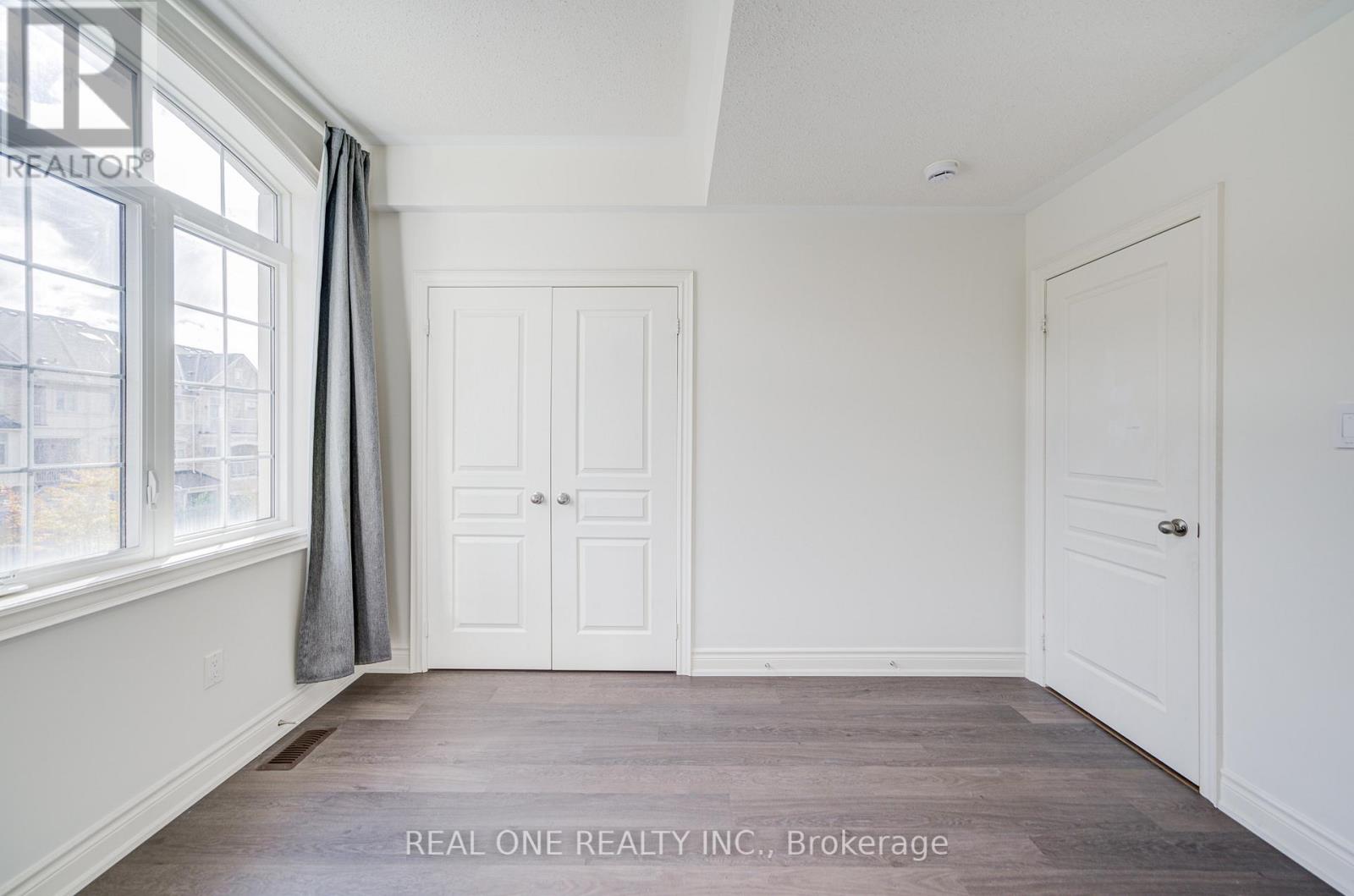 475 Silver Maple Road, Oakville, Ontario  L6H 0S4 - Photo 30 - W12489276