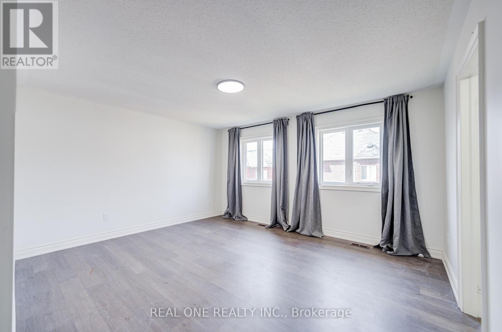 475 Silver Maple Road, Oakville, Ontario  L6H 0S4 - Photo 33 - W12489276